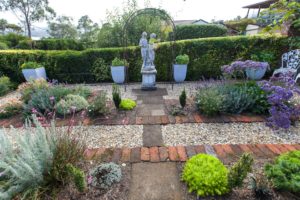 Statues and elegant gardens